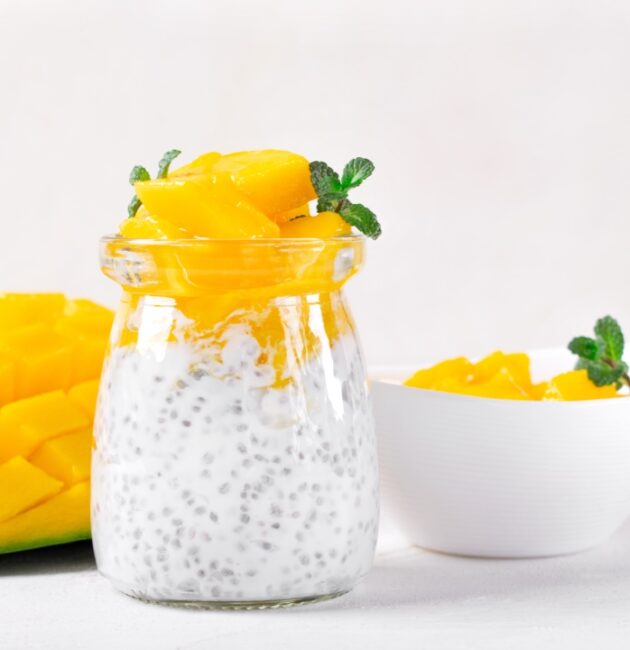 crème coco mangue et graines de chia