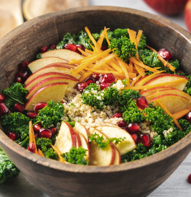 Salade Quinoa-Kale à la pomme