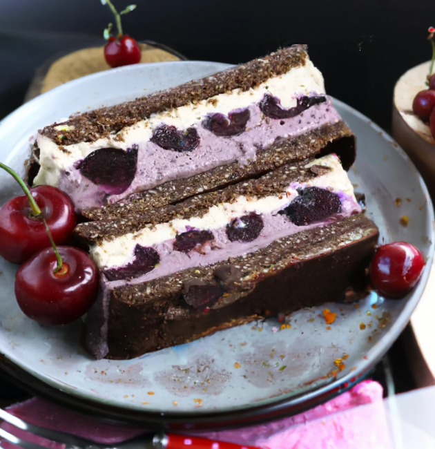 gâteau cru chocolat cerise